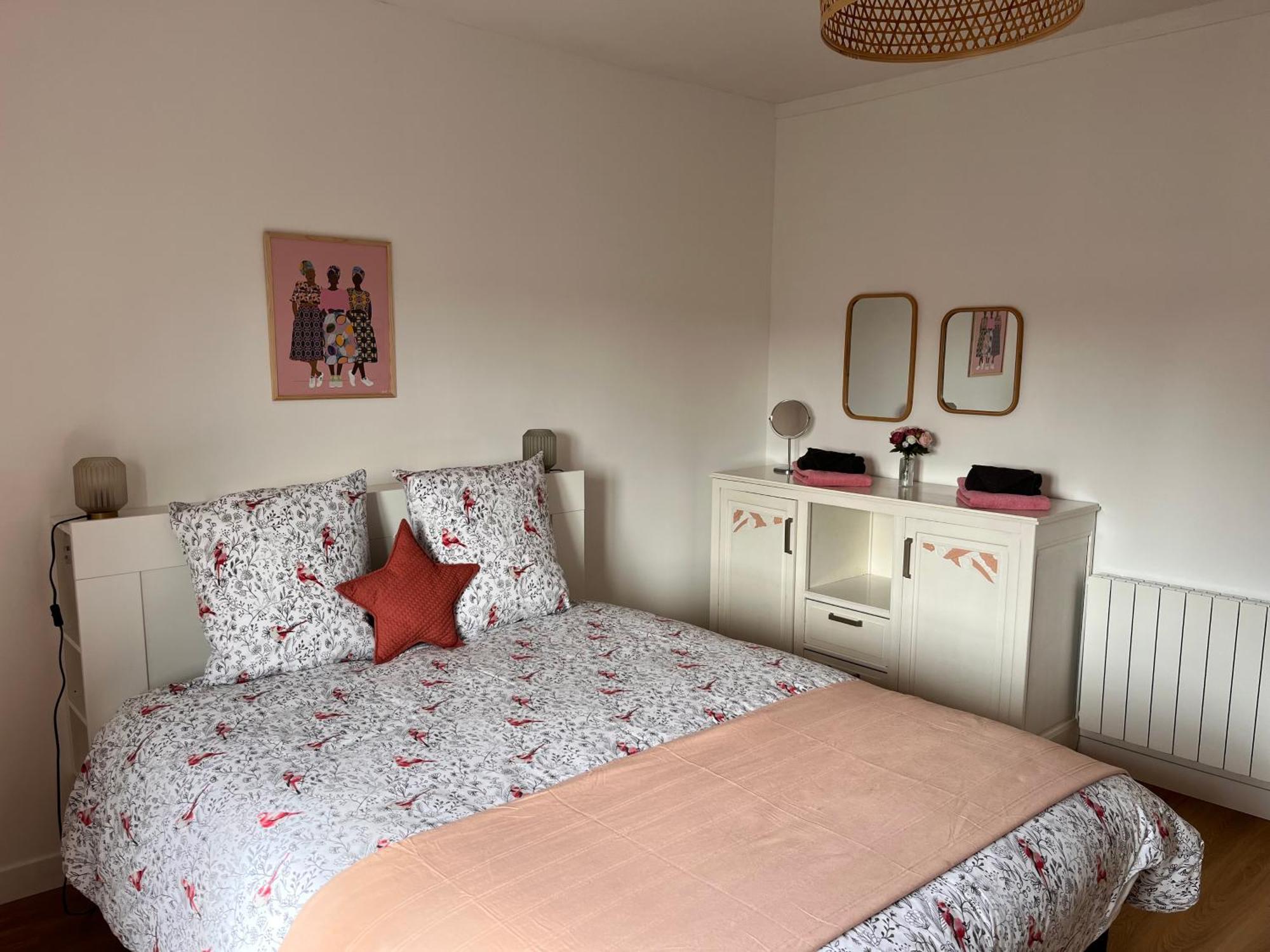 L'echappee Douce - & Port A Pied Apartment